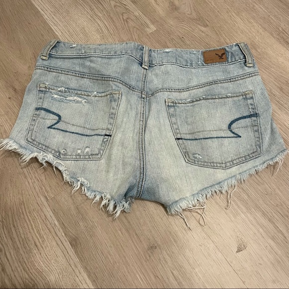 AMERICAN EAGLE JEAN SHORTS - Picture 2 of 2